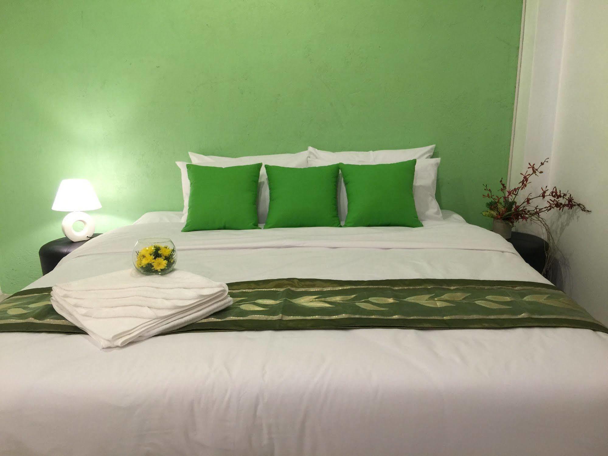 Oyo 1120 The Royhanna Beach Home Klong Muang Strand Eksteriør billede